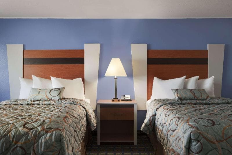 Days Inn by Wyndham West Yarmouth/Hyannis Cape Cod Area 5