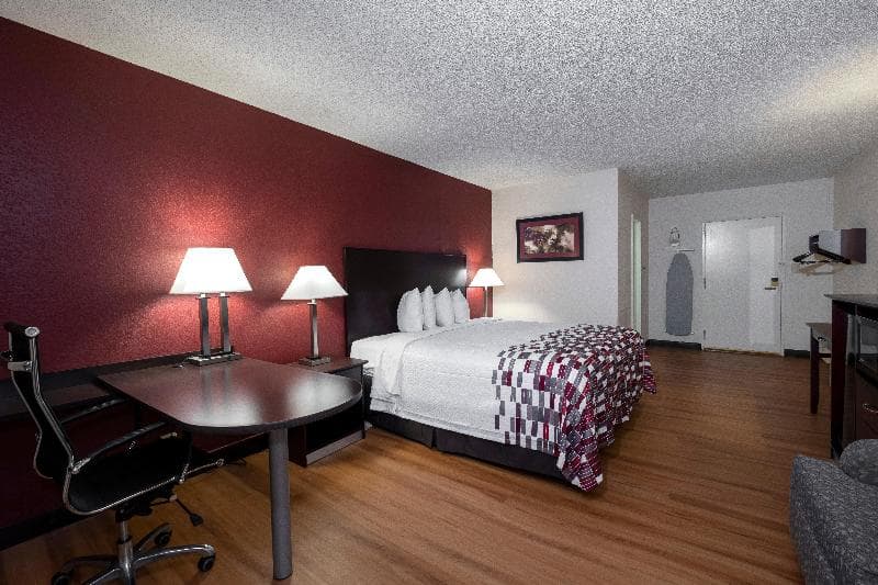 Red Roof Inn Warrenton 2