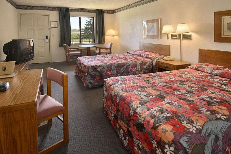 Economy Inn And Suites 5