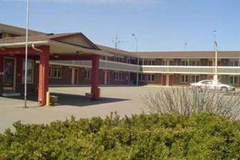 Knights Inn Fort Erie 4