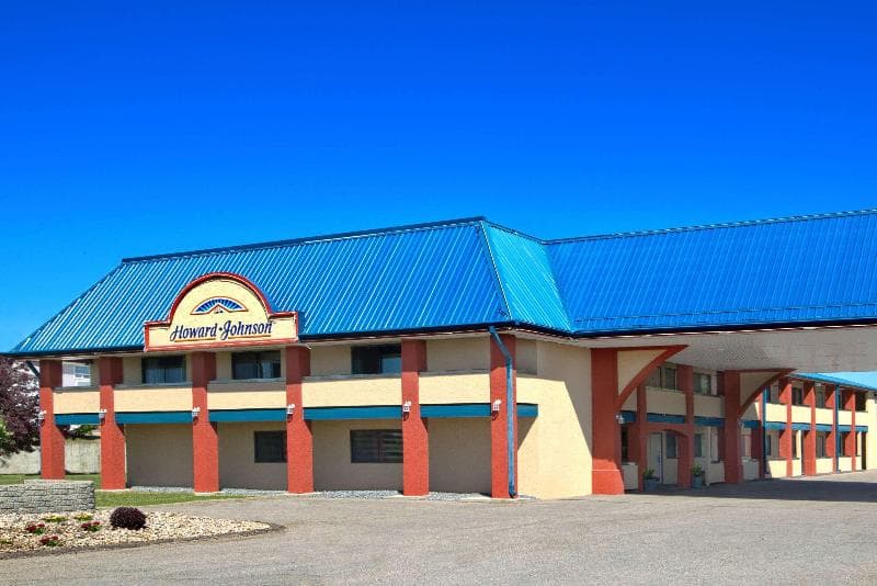 Howard Johnson By Wyndham Red Deer 5