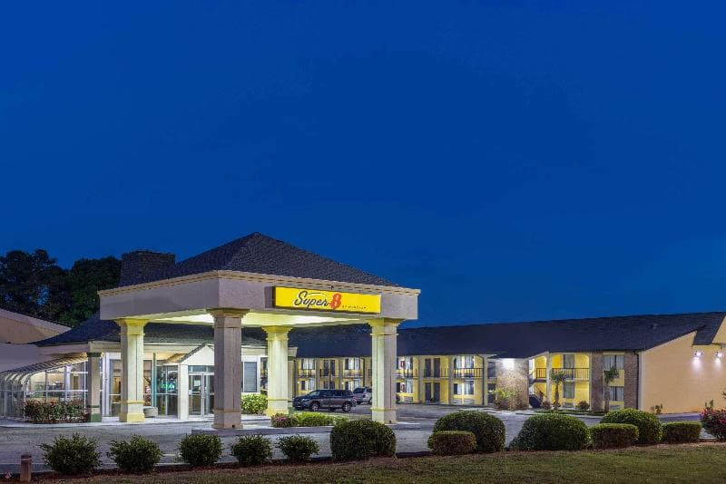 Super 8 By Wyndham Mcdonough 4