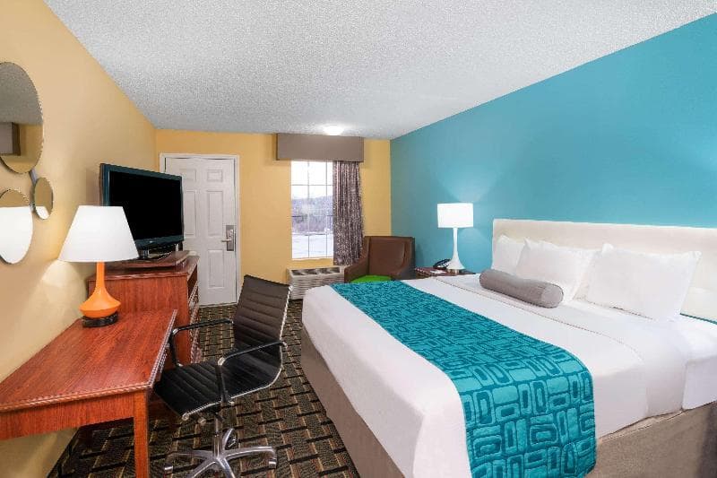 Howard Johnson by Wyndham Dalton 3