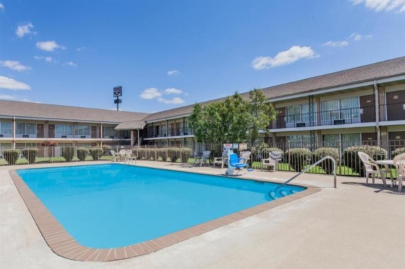 Knights Inn - Lebanon 5