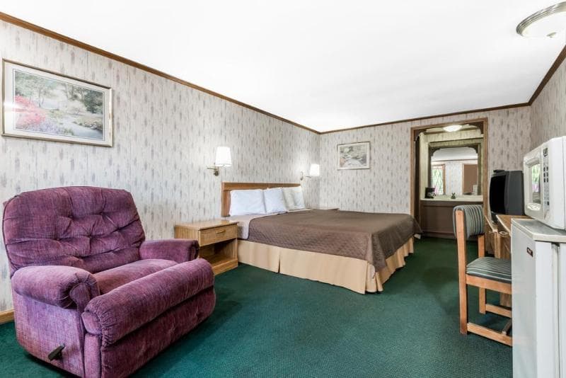 Knights Inn - Ashland 2