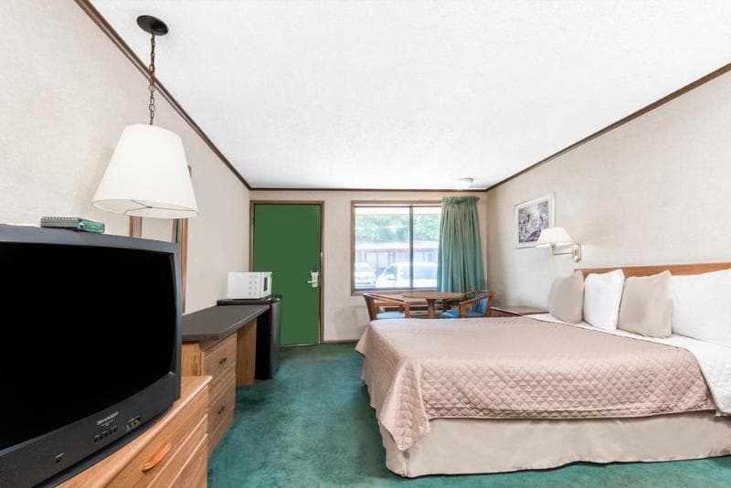 Knights Inn - Ashland 4