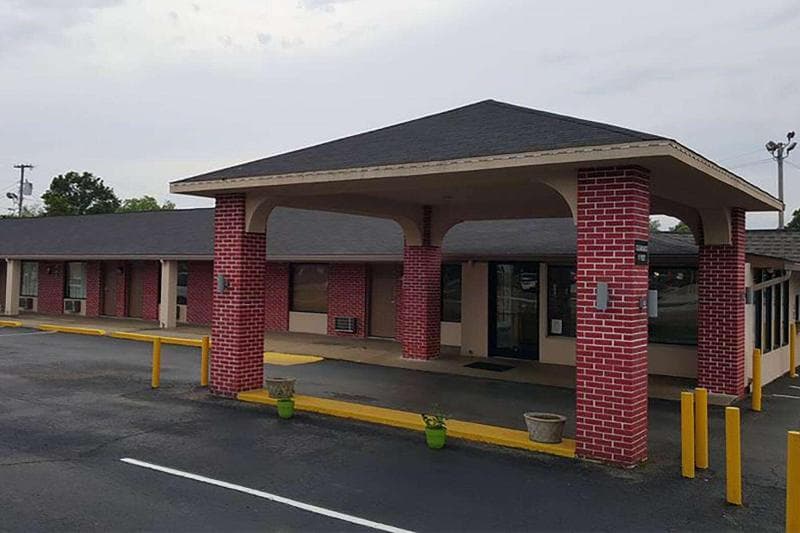 Travelodge By Wyndham Jackson North 4