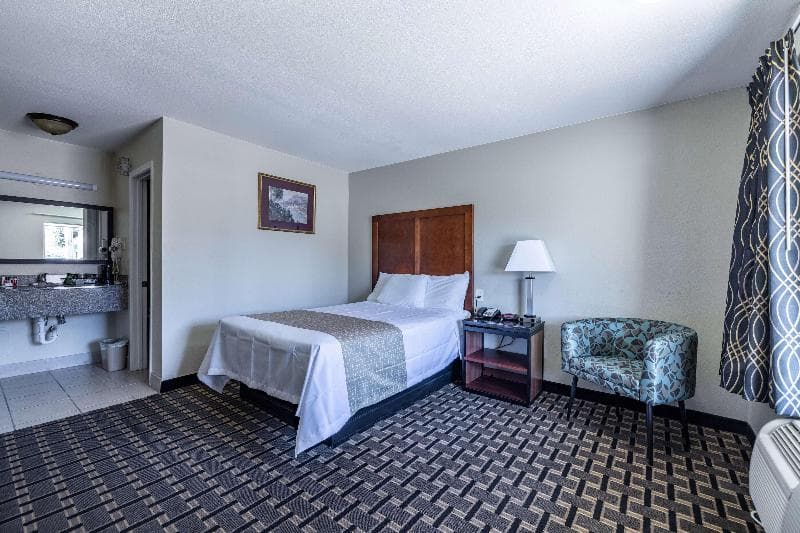 Travelodge By Wyndham Jackson North 1
