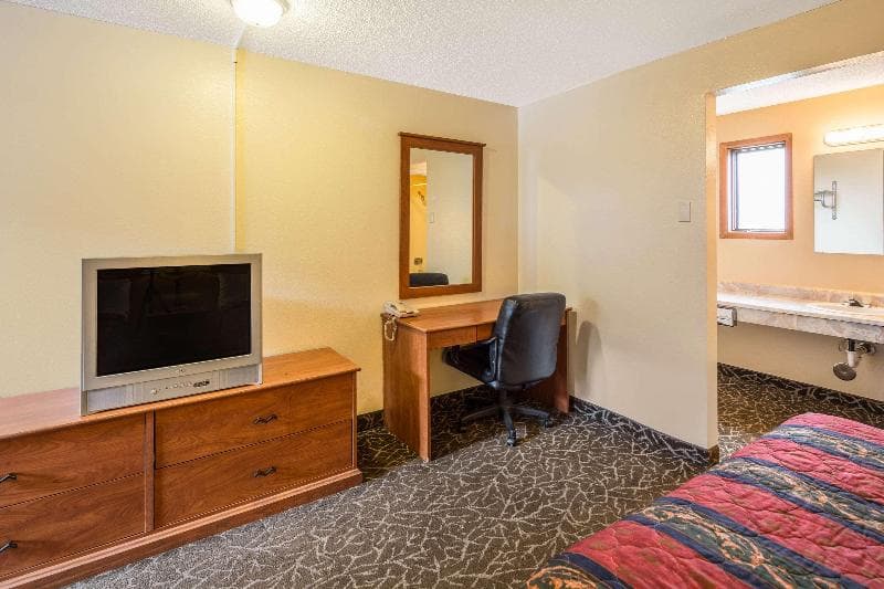 Howard Johnson By Wyndham Spokane 3