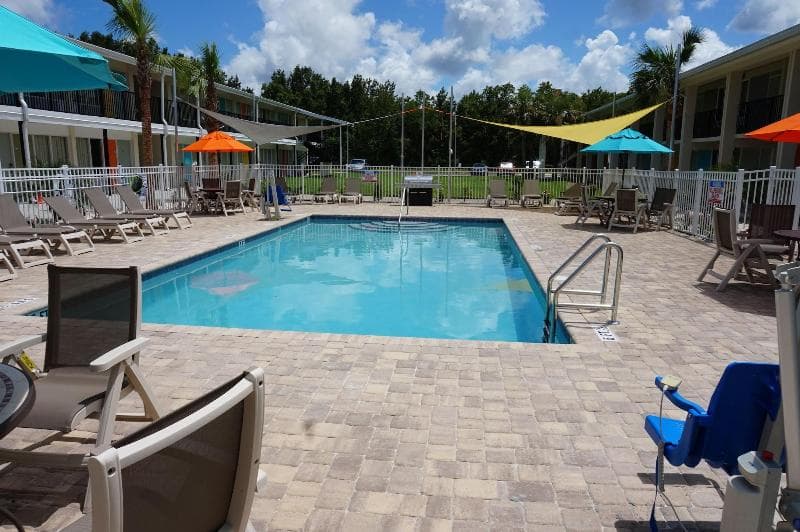 Smart Stay Inn main