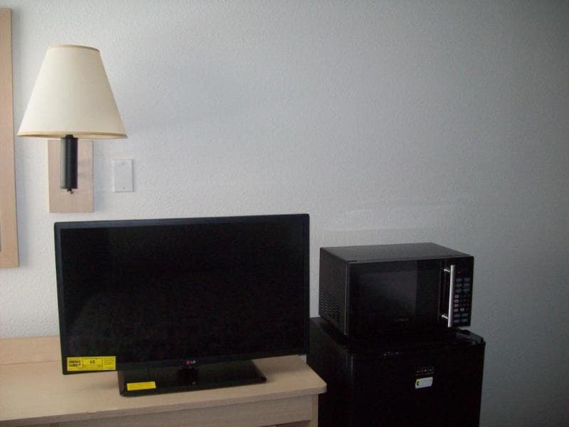 Knights Inn Grand Rapids 2