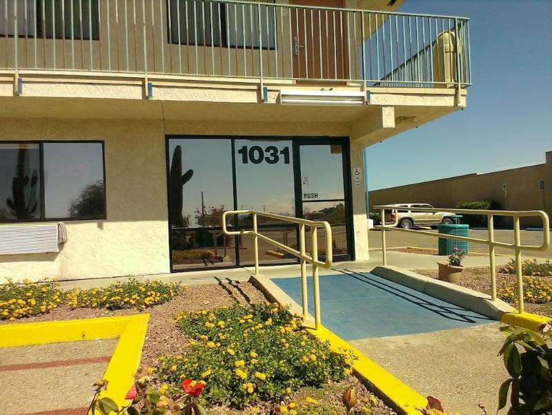 Super Inn Tucson 2