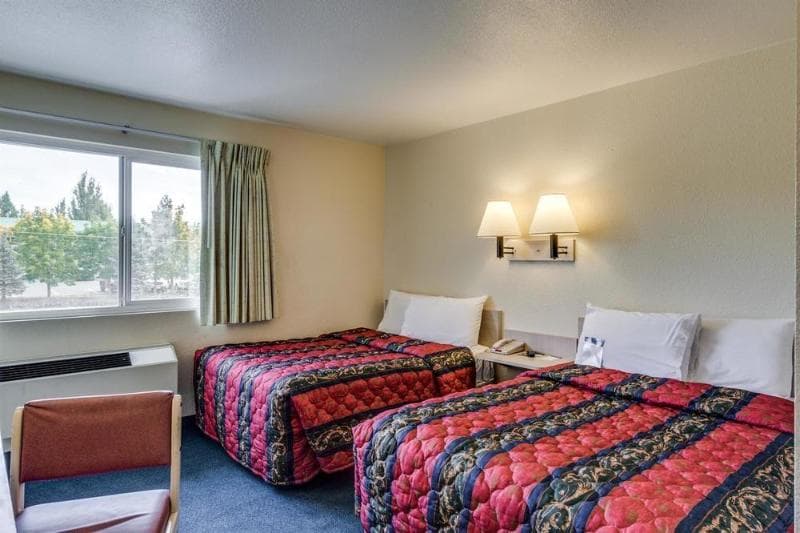 Motel 6 Spokane West Downtown 5
