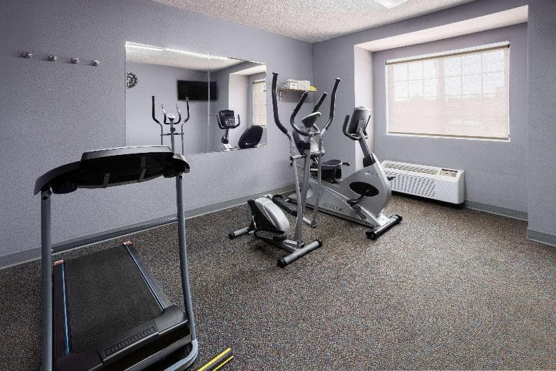 Microtel Inn & Suites by Wyndham Dover 4