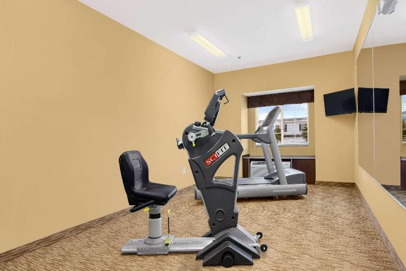 Microtel Inn & Suites by Wyndham Shelbyville 3