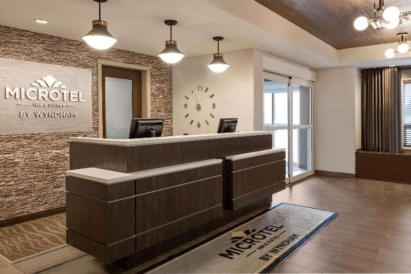 Microtel Inn & Suites By Wyndham Lloydminster 4