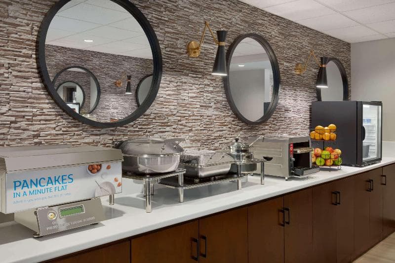 Microtel Inn & Suites By Wyndham Lloydminster 5
