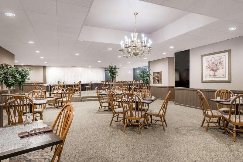 Ramada by Wyndham Watertown 3