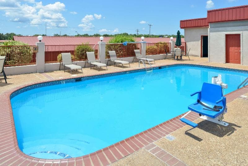 Americas Best Value Inn Limited Batesville photo 1