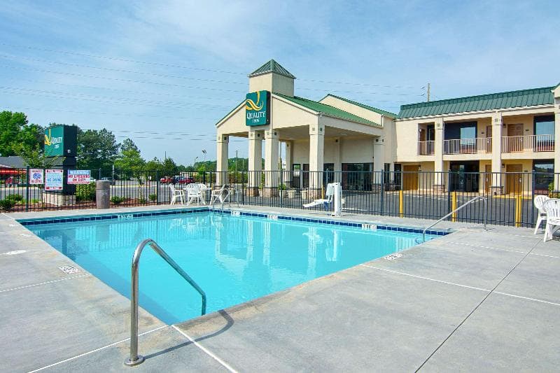 Quality Inn Calhoun 5