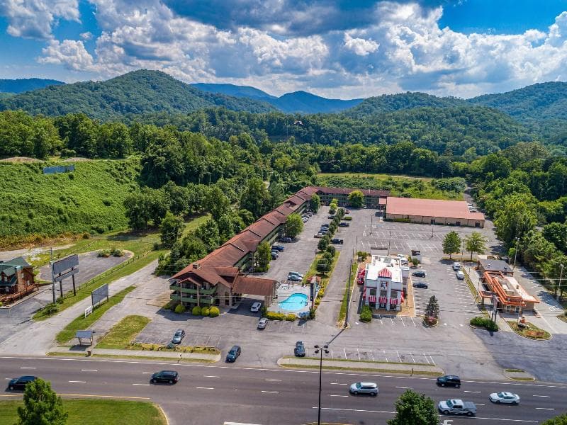 Days Inn By Wyndham Pigeon Forge Parkway 4