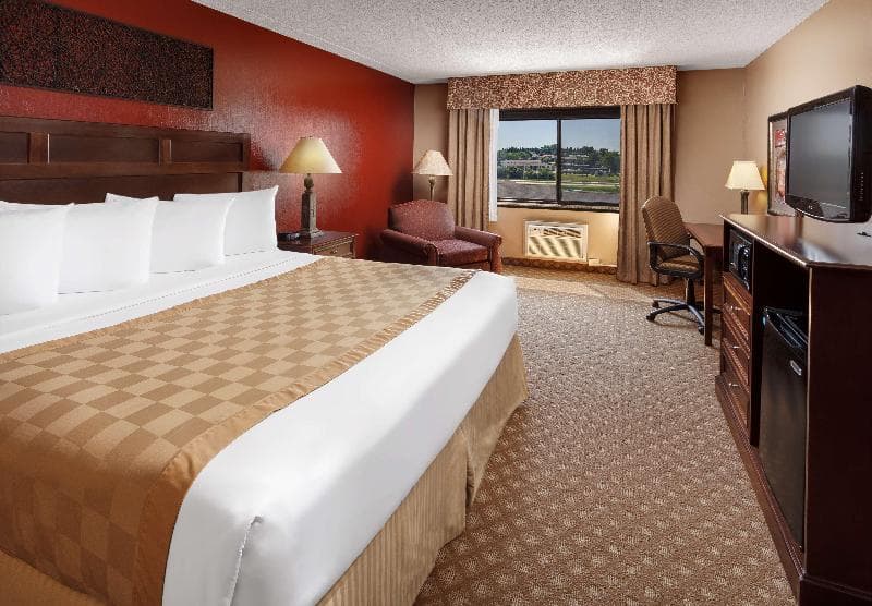 Roosevelt Grand Dakota, SureStay Collection by Best Western 4