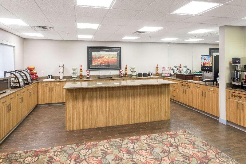 Comfort Inn 3