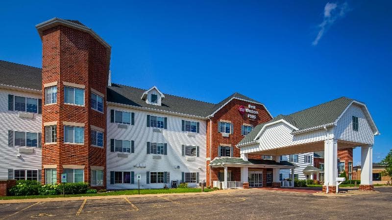 Best Western Plus Appleton Airport/Mall Hotel 3
