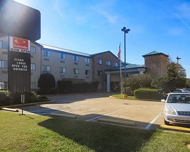 Comfort Inn & Suites 2