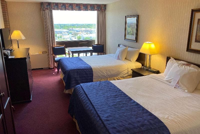 Ramada By Wyndham Lethbridge photo 1
