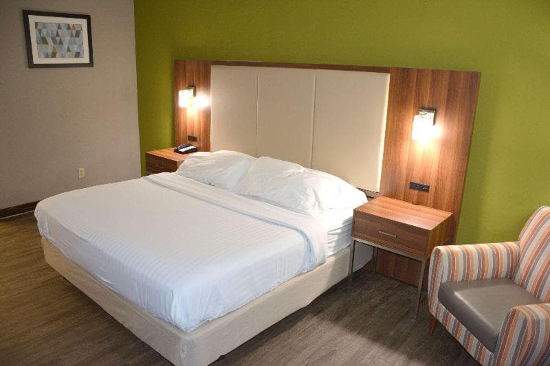SureStay Hotel by Best Western Helen Downtown 5