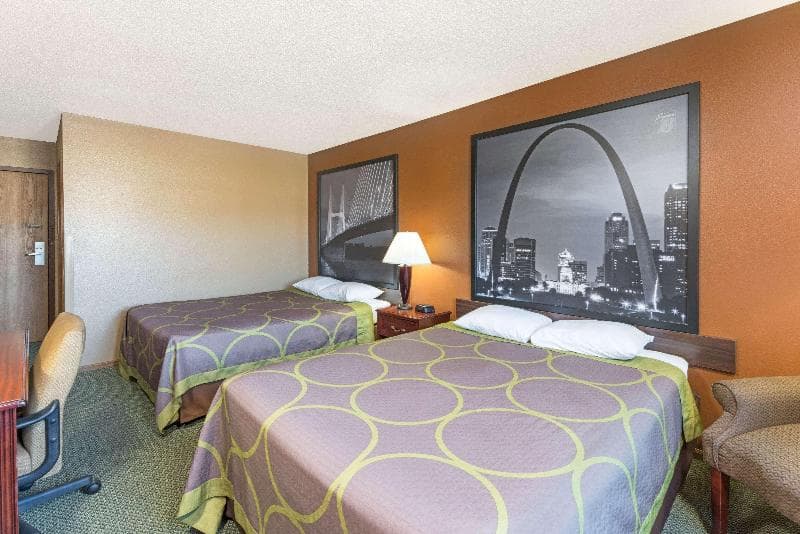 Super 8 By Wyndham Poplar Bluff Missouri 4