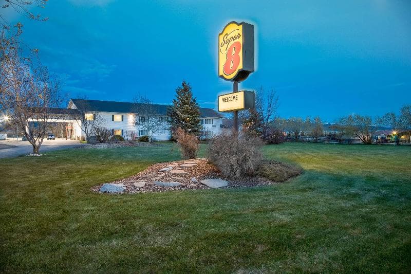 Super 8 by Wyndham Driggs 2