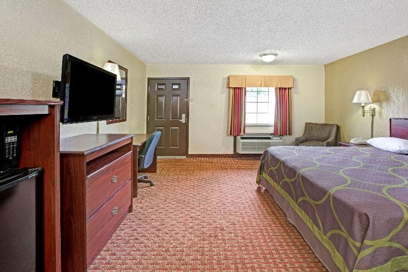 Super 8 By Wyndham Shawnee 3
