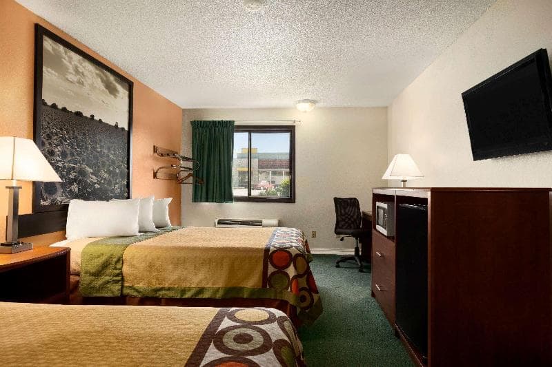 Super 8 By Wyndham Concordia photo 1