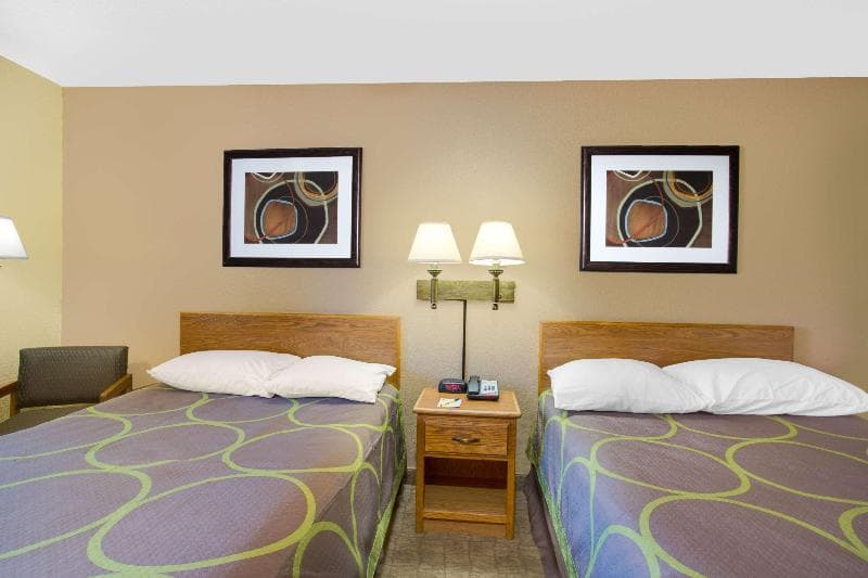 Super 8 By Wyndham Lewisburg main