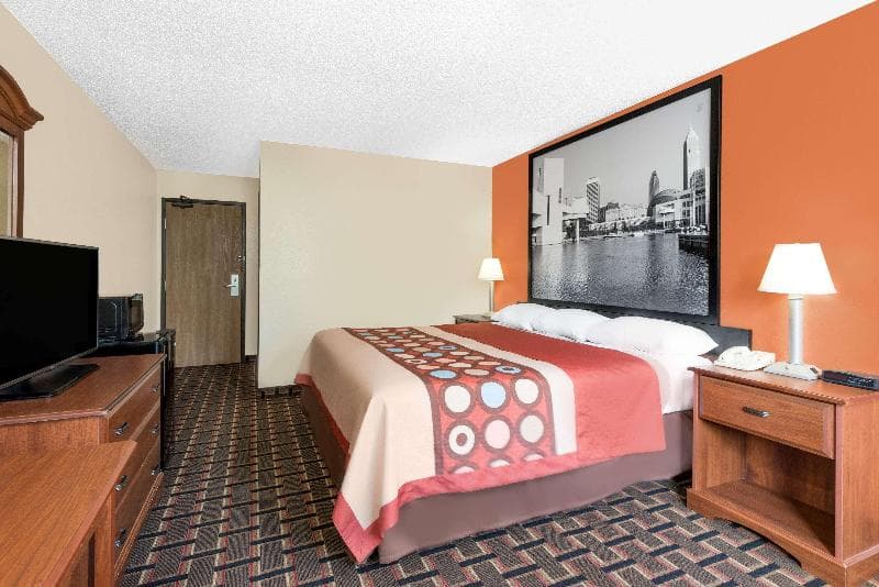 Super 8 by Wyndham Kent/Akron Area 2