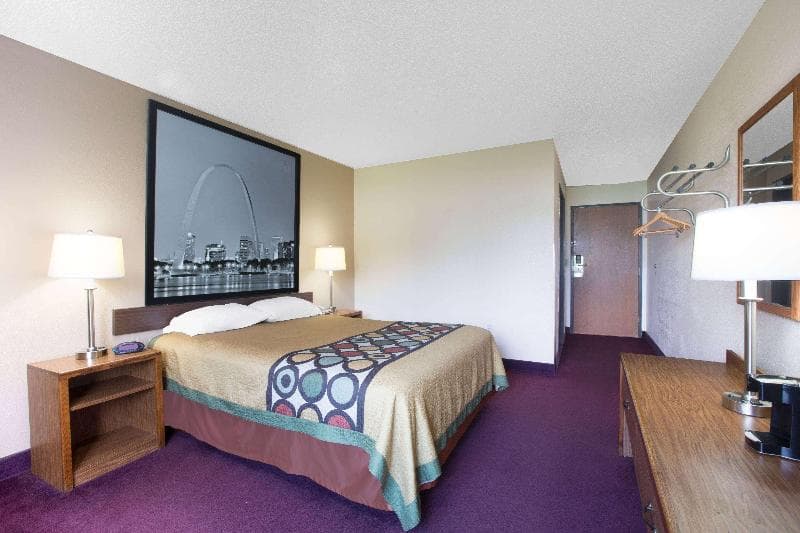 Super 8 by Wyndham Boonville 2