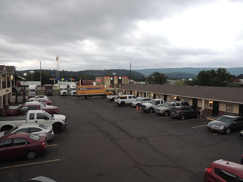 Super 8 by Wyndham Mifflinville Near Bloomsburg 4