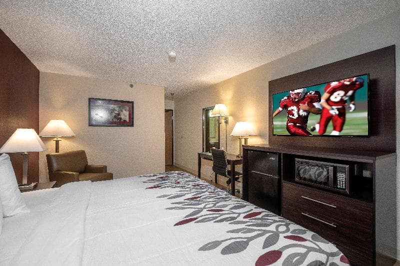 Red Roof Inn Greensburg 5