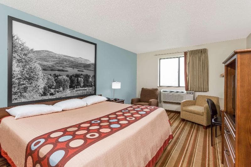 Super 8 By Wyndham Danville photo 1