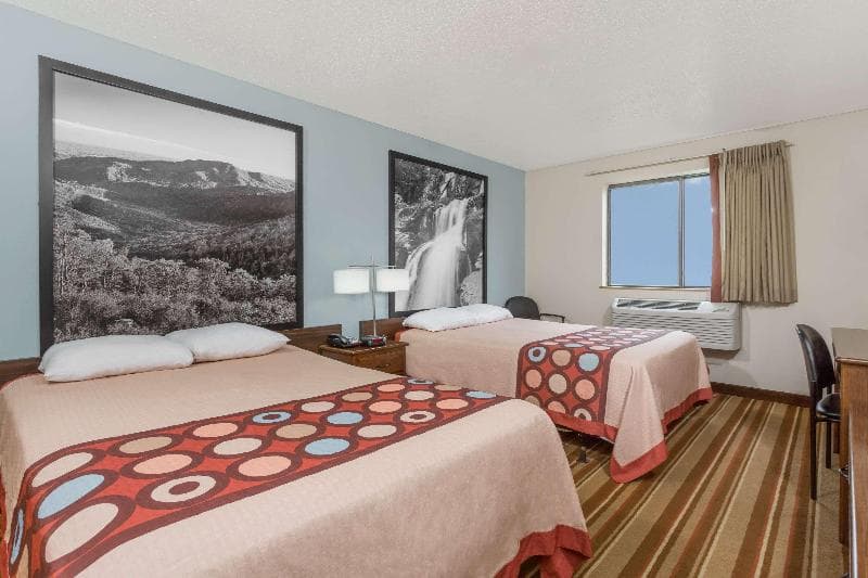 Super 8 By Wyndham Danville 4