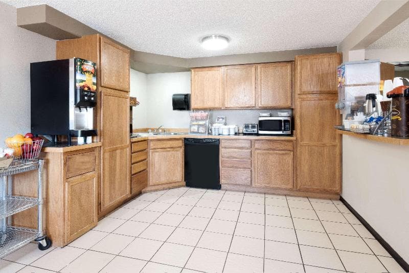 Super 8 By Wyndham Miles City 2