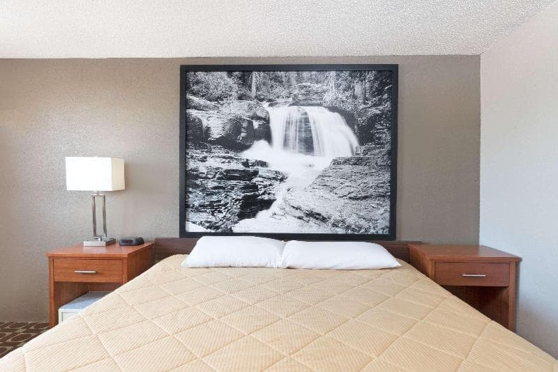 Super 8 By Wyndham Miles City photo 1