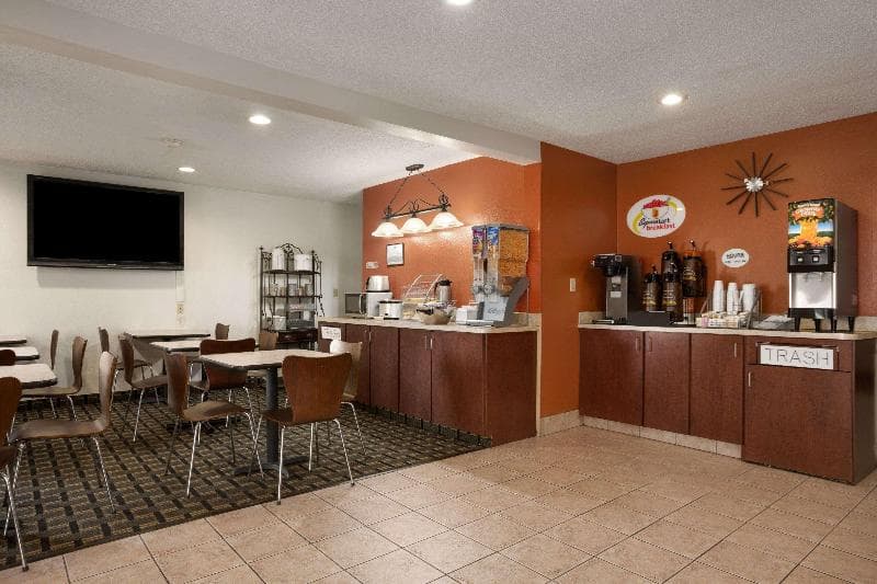 Super 8 By Wyndham Prestonsburg 3