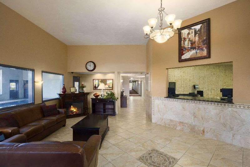 Super 8 by Wyndham Kennewick 4