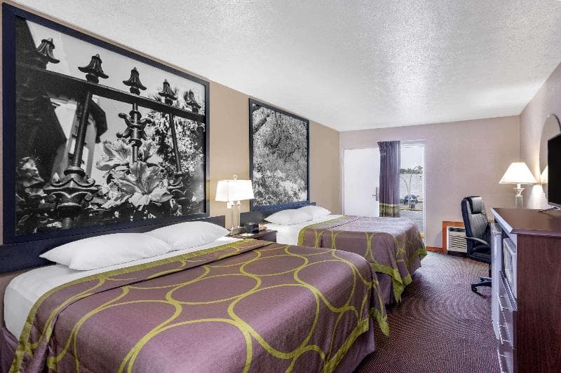 Super 8 By Wyndham Locust Grove 3