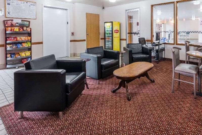 Super 8 By Wyndham Fernley 4