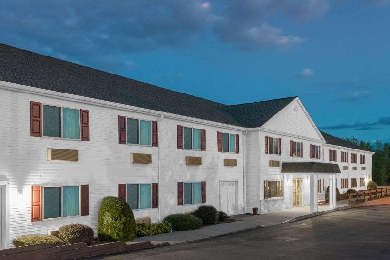 Super 8 By Wyndham Webster/Rochester 5