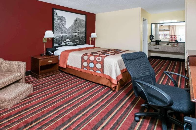 Super 8 By Wyndham Temple 3